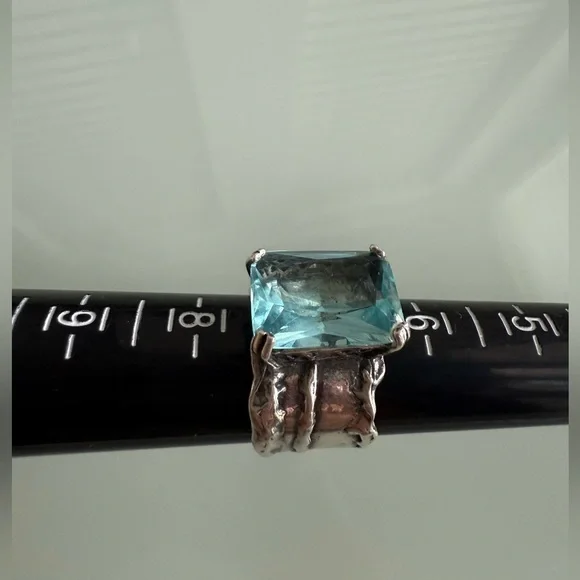Silpada Silver ring with aquamarine-colored glass/stone - Picture 5 of 8